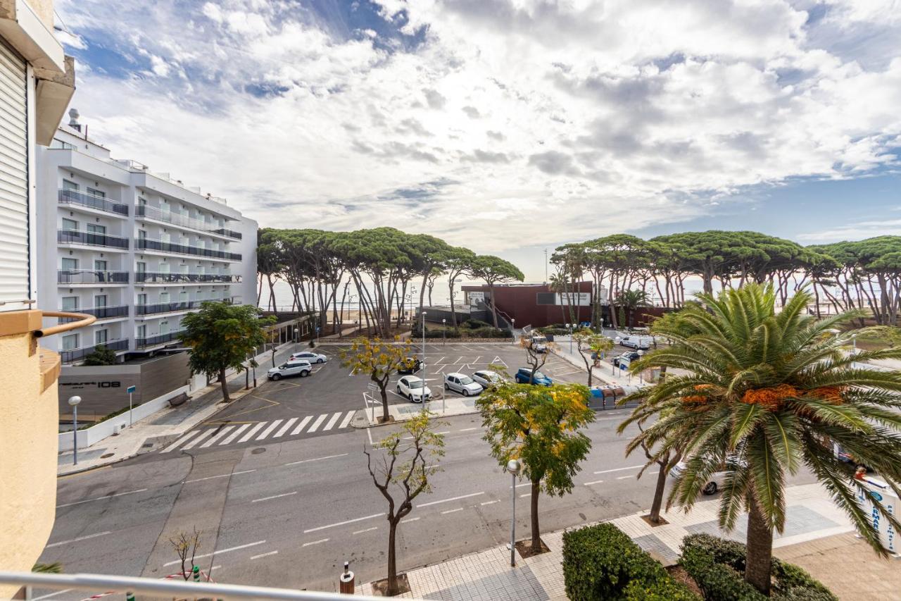 Estudio Delante Del Mar La Pineda Exteriör bild