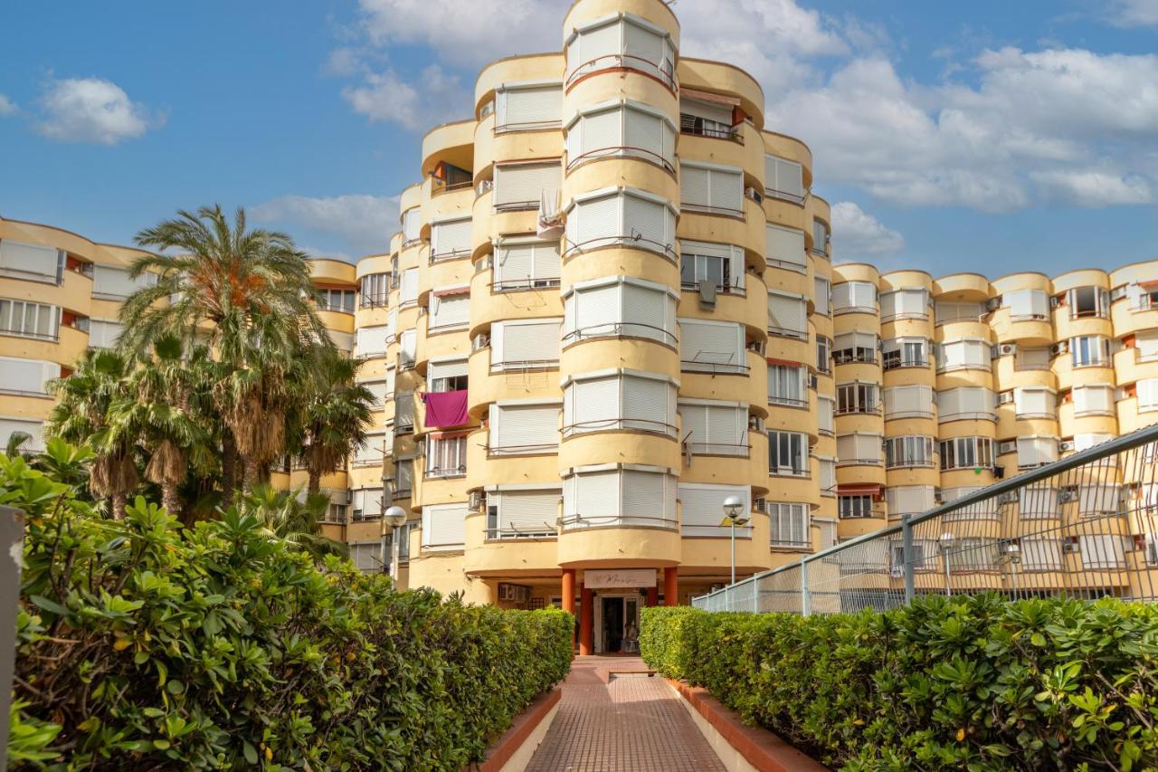 Estudio Delante Del Mar La Pineda Exteriör bild